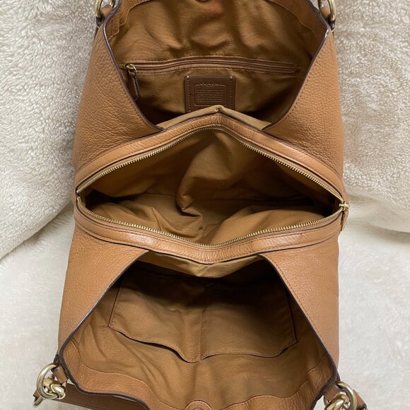 Large Coach, Hallie F80268,Shoulder Bag in Light Saddle Brown - Picture 10 of 16